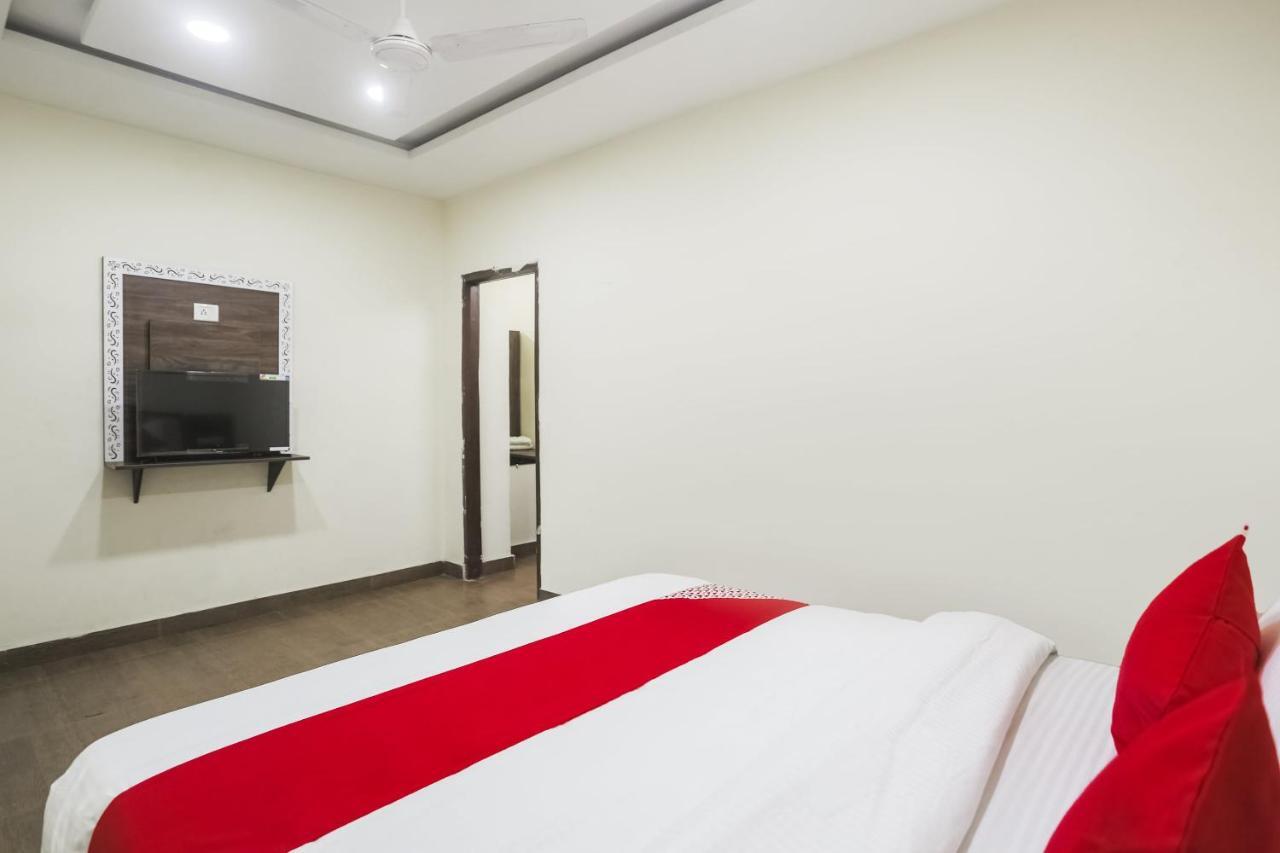 Oyo 63134 Hotel Red Queen Raigarh Exterior photo