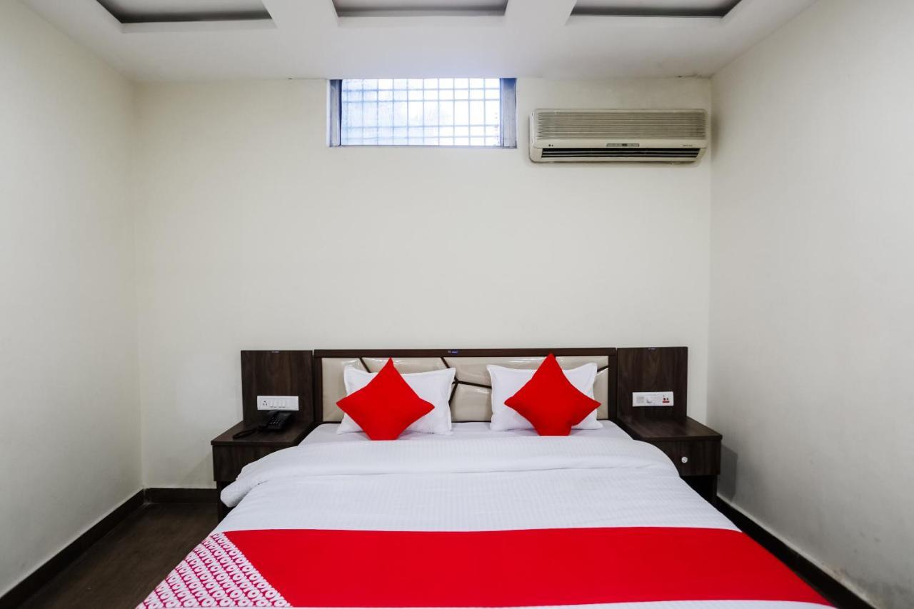 Oyo 63134 Hotel Red Queen Raigarh Exterior photo